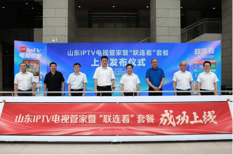 一边亲一边摸一边爽的相关介绍