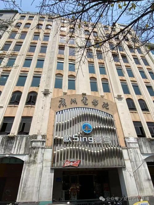 免费的熟女黄色2级片的相关介绍