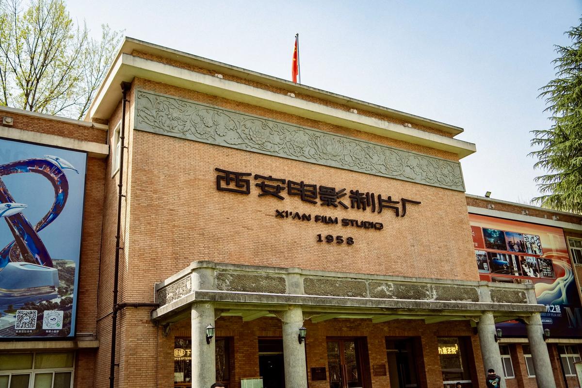 国产精品hhhh的相关介绍