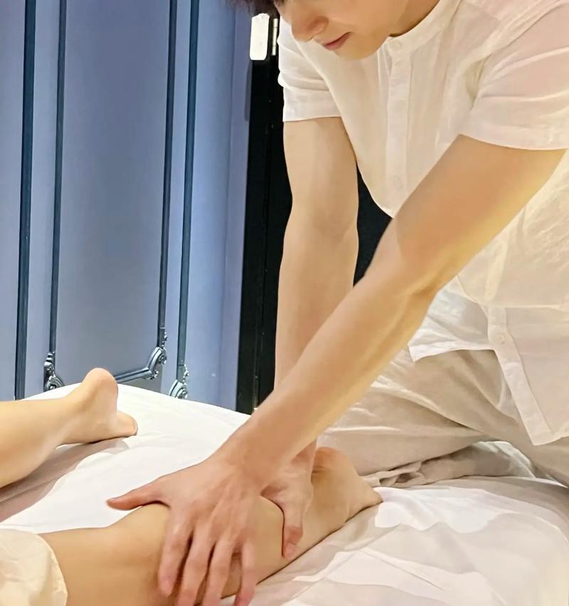 欧美一区二区十八岁禁入的相关介绍