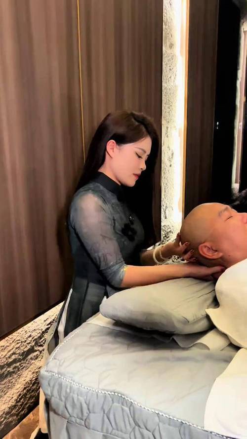 女性阴道分泌物是黄色的相关介绍
