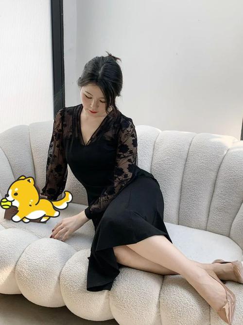 抬起双腿操的美女白浆流视频的相关介绍