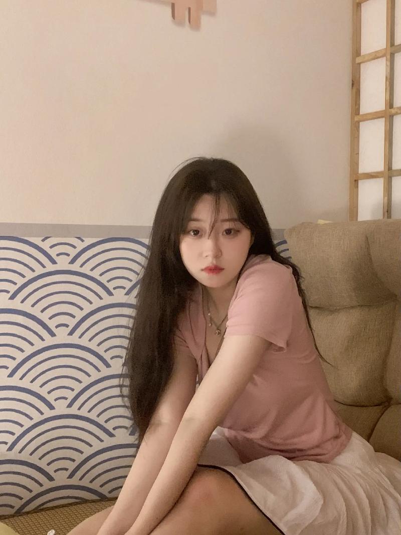 酒店人妻自拍的相关介绍
