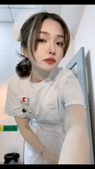 风骚少妇一二区的相关介绍