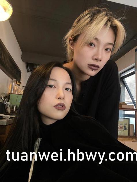 免费观看久久久激情片的相关介绍