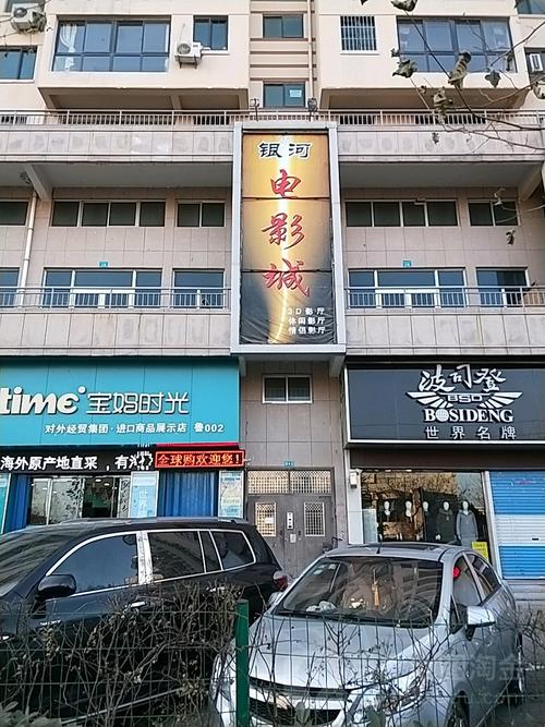 一边亲一边摸免费看的相关介绍