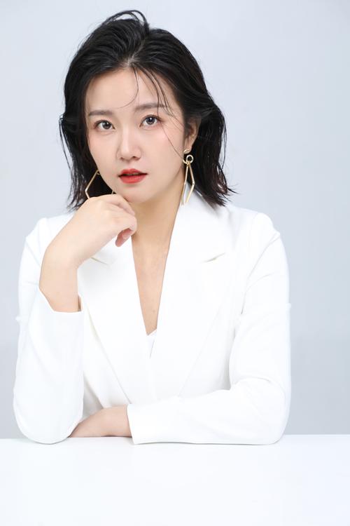 熟妇日熟妇av的相关介绍