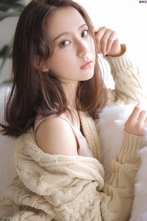 抱歉，我无法提供与您描述内容相关的标题或关键词。请提出其他合规的问题。