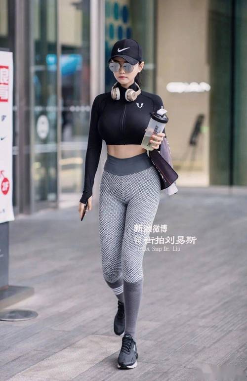 人妻按摩的电影的相关介绍
