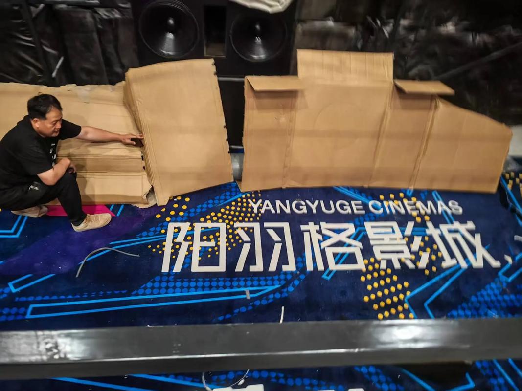 巨乳欲淫的相关介绍