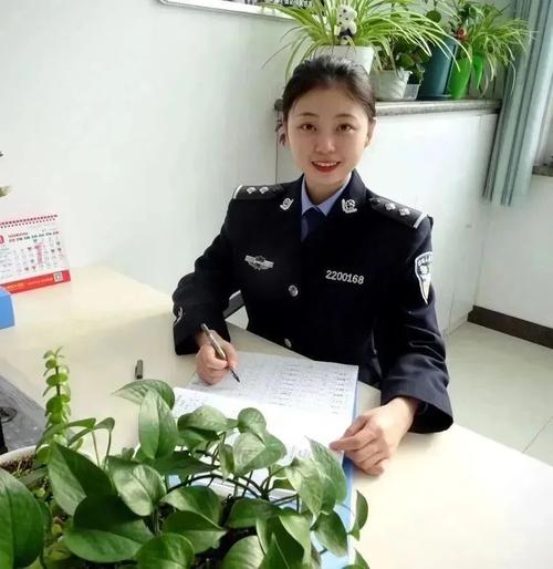 人妻裸体按摩电影的相关介绍