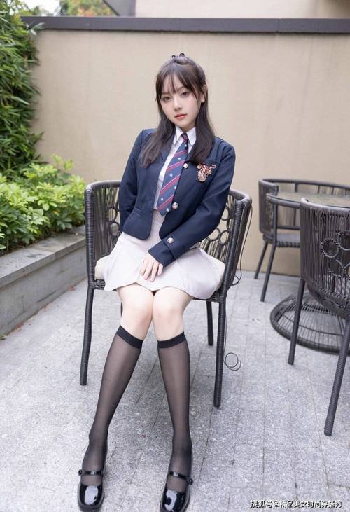 久久av黑丝的相关介绍