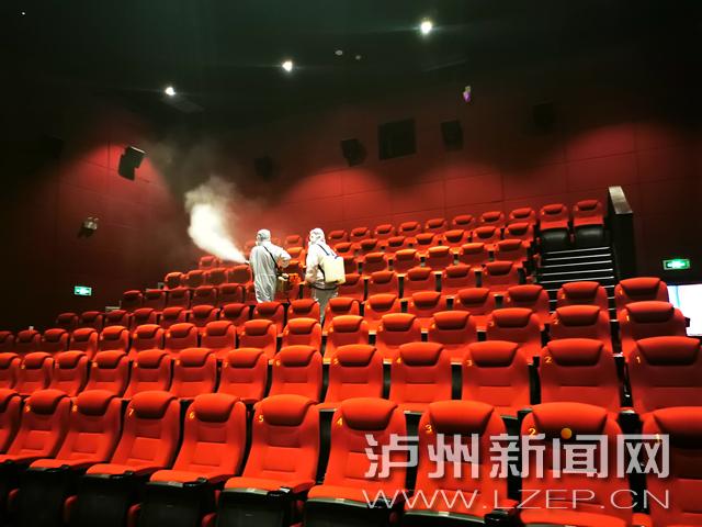 人妻中出巨乳的相关介绍