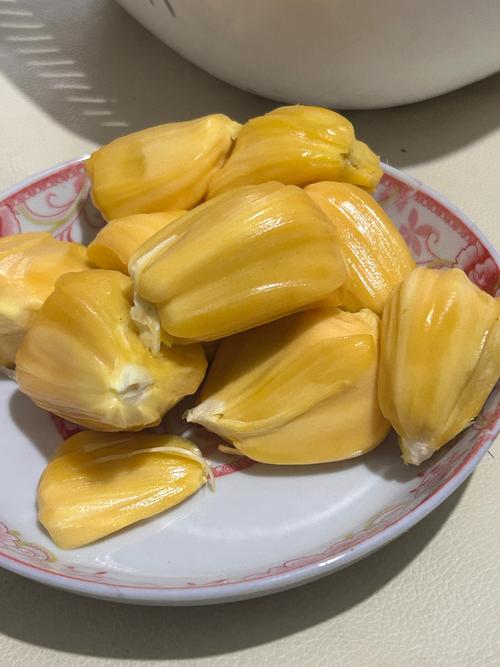 大乳女老板的相关介绍