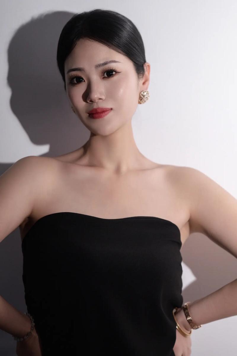 人妻啪啪啪的相关介绍