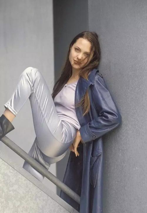 少妇极品熟妇人妻网站的相关介绍