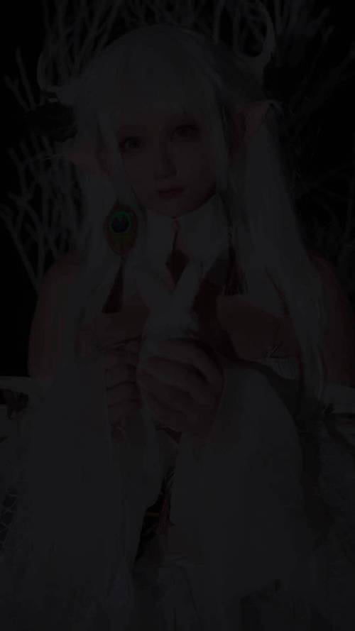 奚梦瑶早期大尺度写真的相关介绍