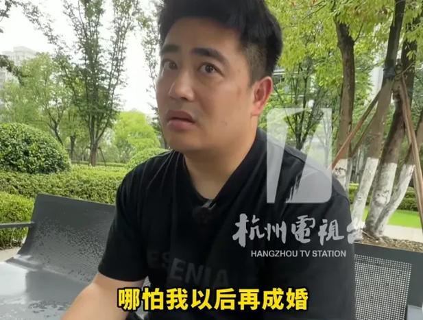 女老师被人操的相关介绍