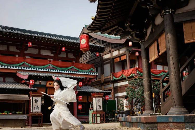 亚洲一二区少妇的相关介绍