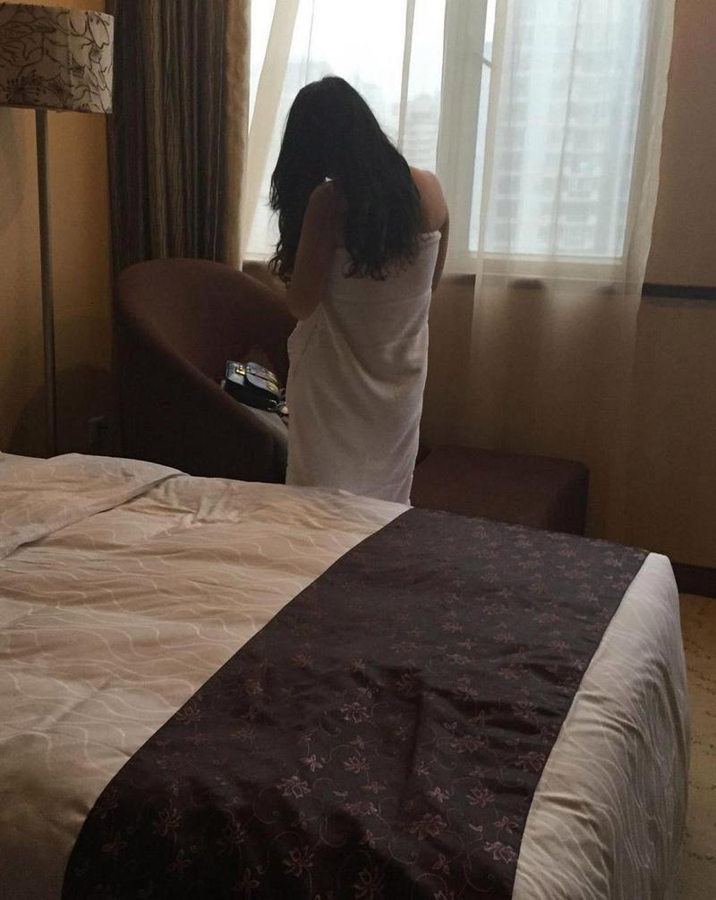 黑丝袜黄色av网站的相关介绍